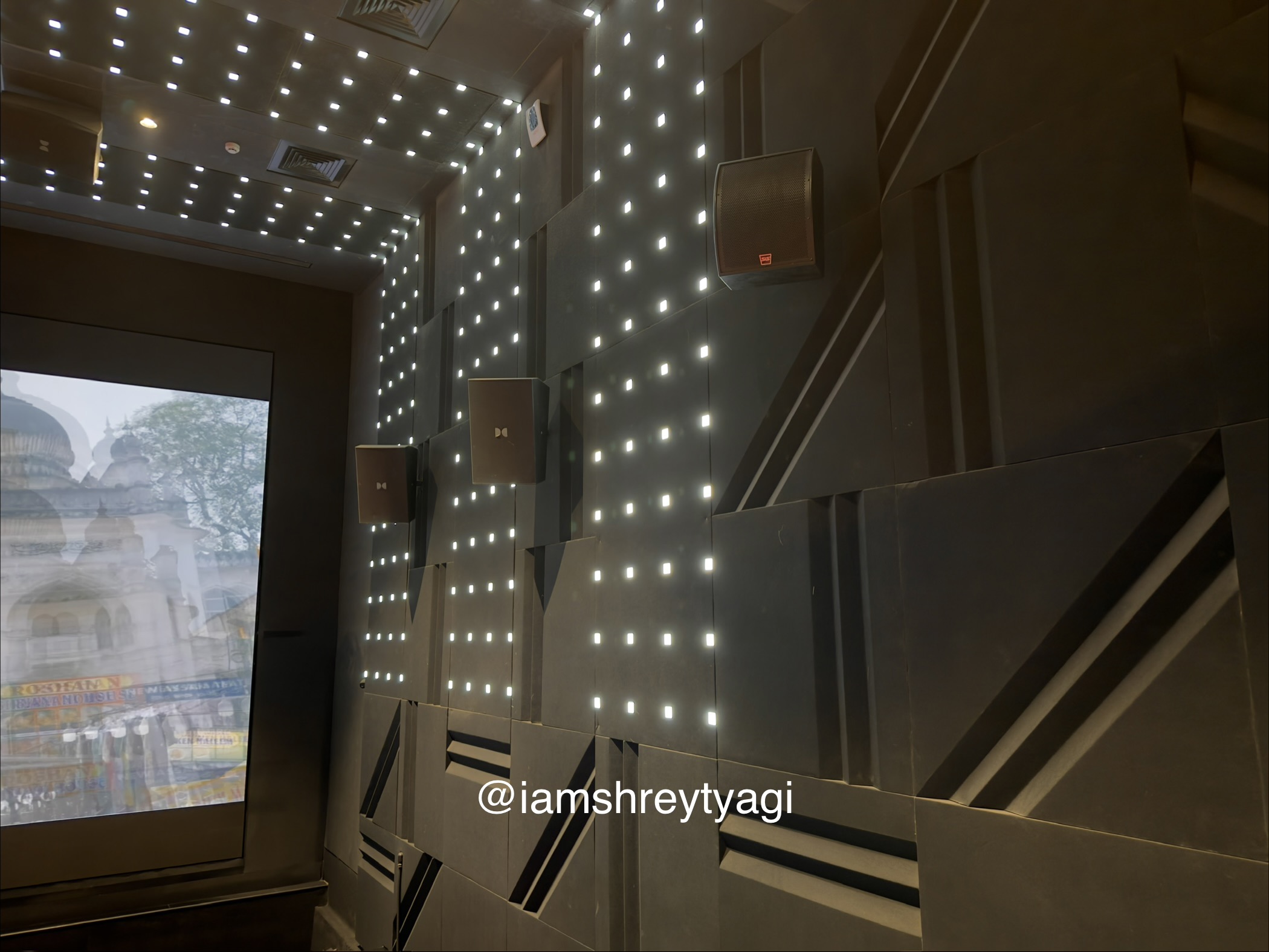 Surround speakers